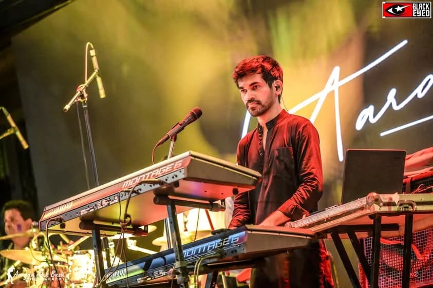 Antara Mitra Live at Beleghata — event photograph 6