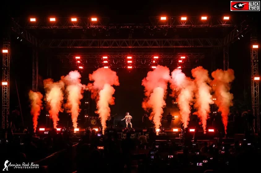 Sunidhi Chauhan Live at Sanaka, Durgapur — event photograph 3