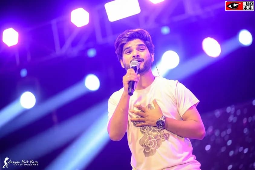 Salman Ali Live at Itahar College — event photograph 11