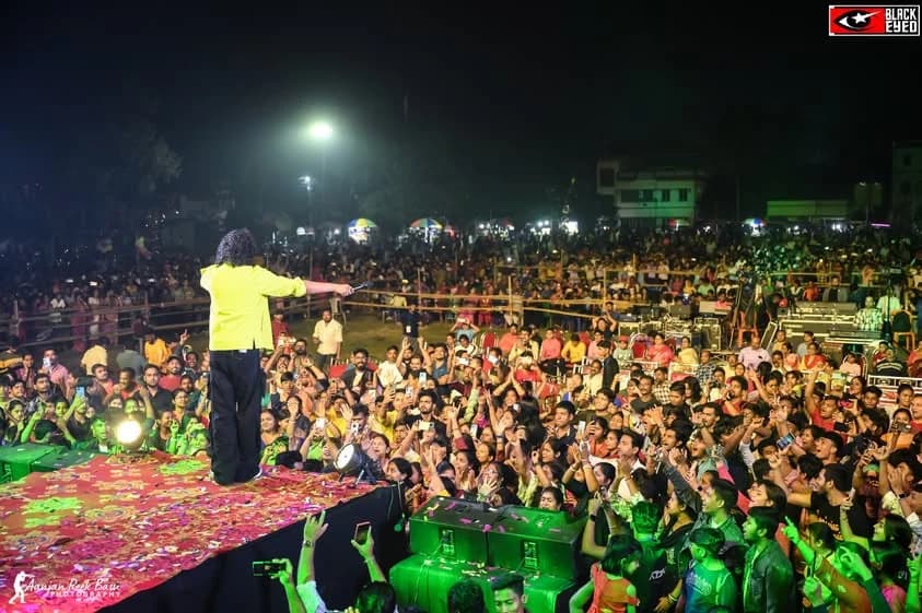 Nakash Aziz Live at Kharagpur — event photograph 6