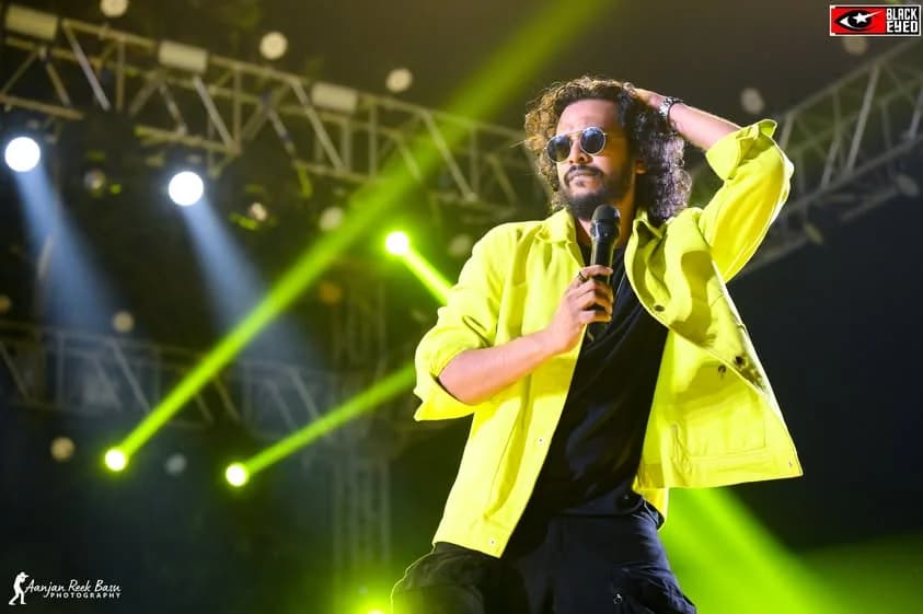 Nakash Aziz Live at Kharagpur — event photograph 11