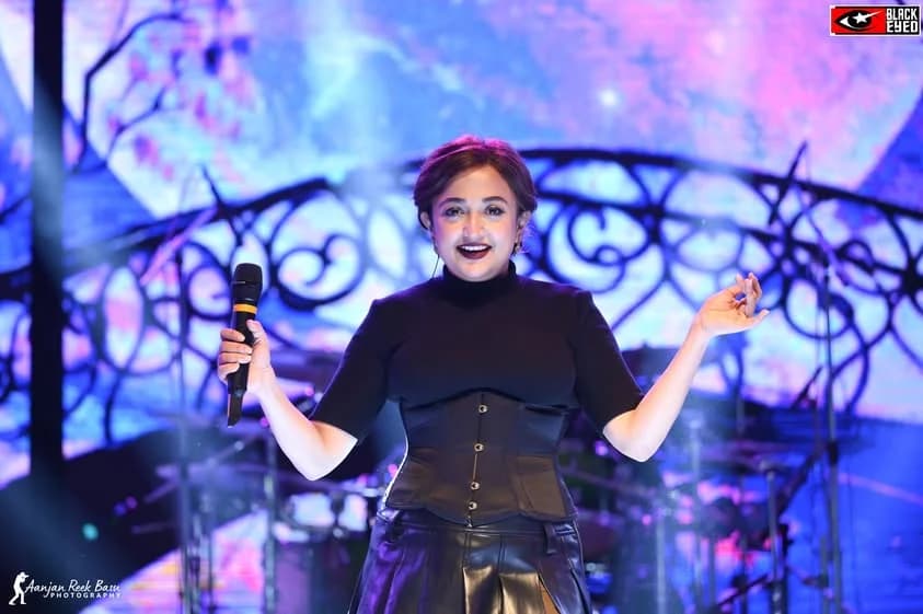 Monali Thakur Live — BlackEyed event