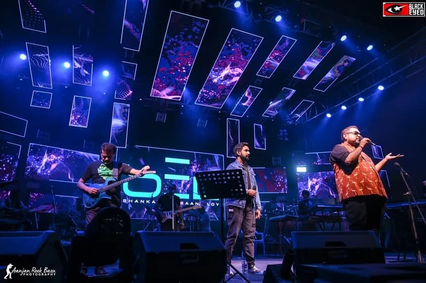 Shankar Ehsaan Loy Live at IPGME&R & SSKM — event photograph 10