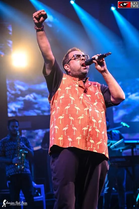 Shankar Ehsaan Loy Live at IPGME&R & SSKM — event photograph 13