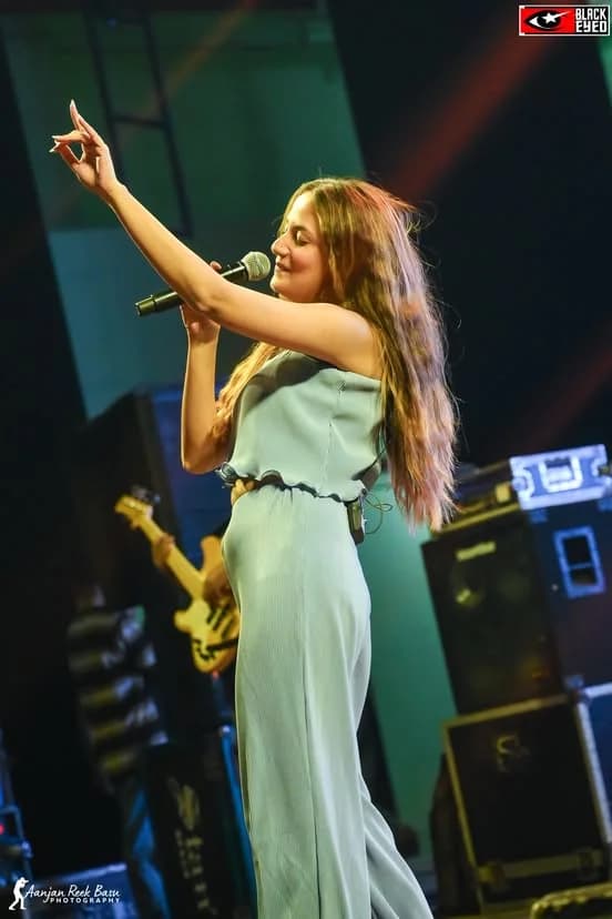 Aakanksha Sharma Live at College of Medicine & JNM Hospital — event photograph 9