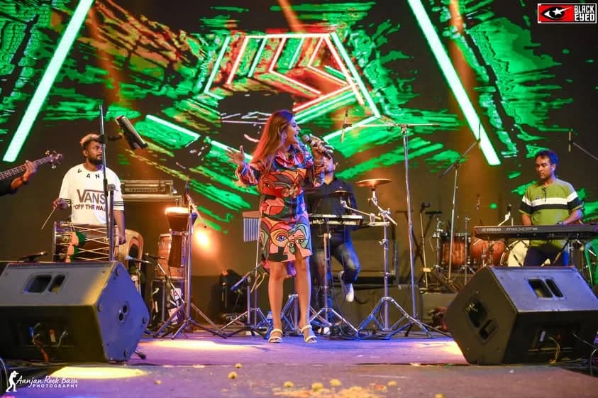 Trissha Chatterjee Live at Prafulla Chandra College — event photograph 12