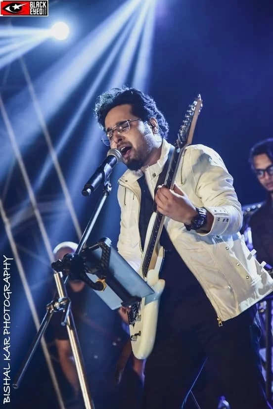 Emon Chatterjee Live — event photograph 3