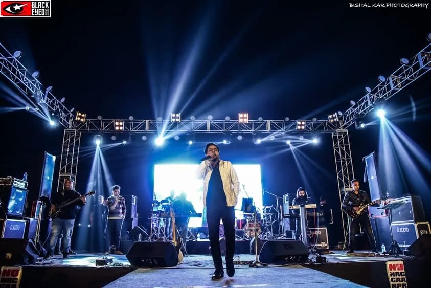 Emon Chatterjee Live — event photograph 11