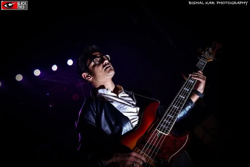 Prashmita Paul Live at Krishnanagar — event photograph 4