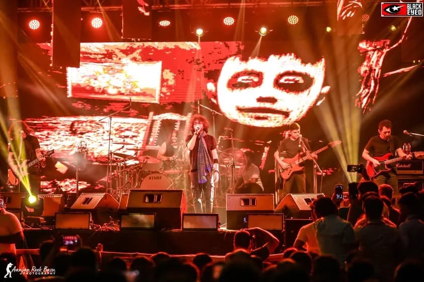 Fossils LIVE at Santiniketan Medical College — event photograph 5