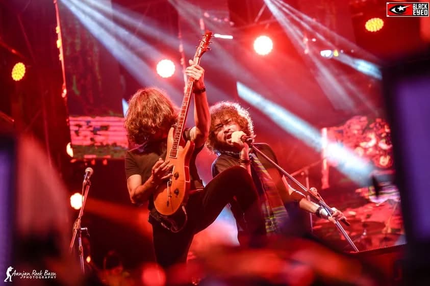 Fossils LIVE at Santiniketan Medical College — event photograph 14