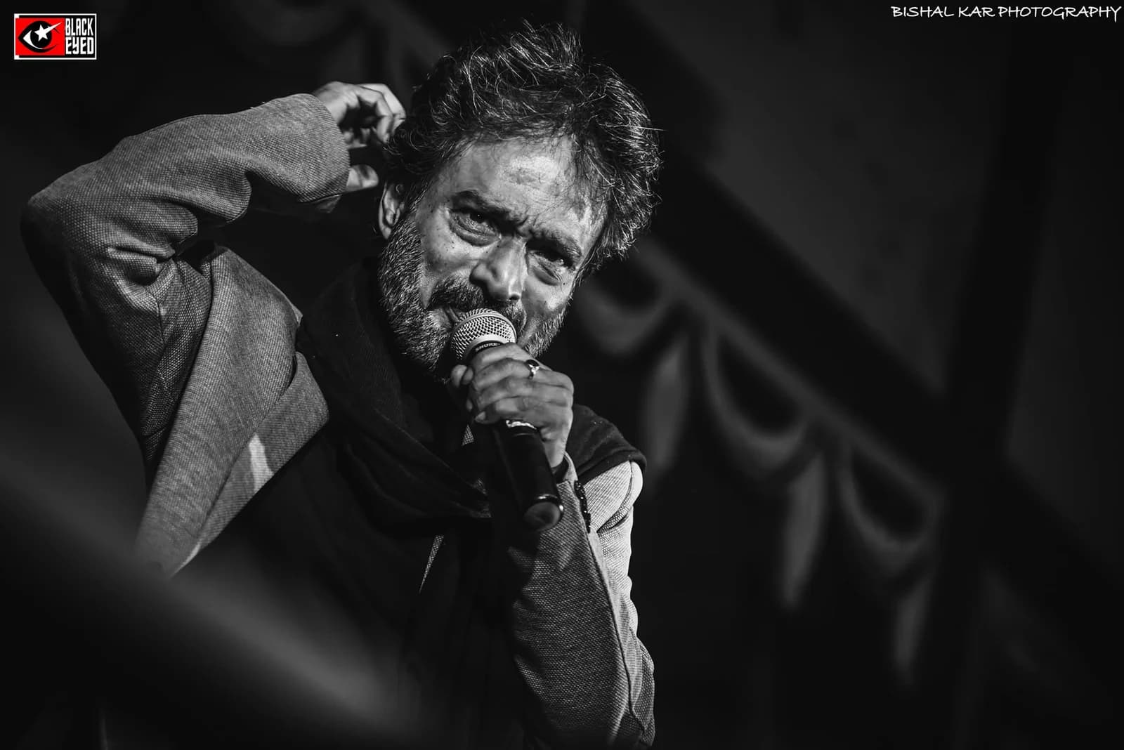 Nachiketa Chakraborty LIVE at Burdwan Poura Utsav — event photograph 9