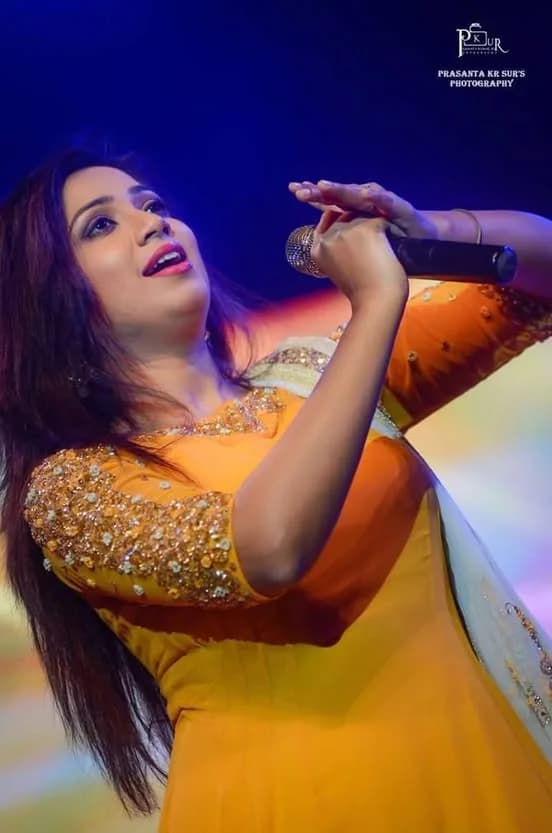 Shreya Ghoshal Live for R.G. Kar 100 Years — event photograph 14