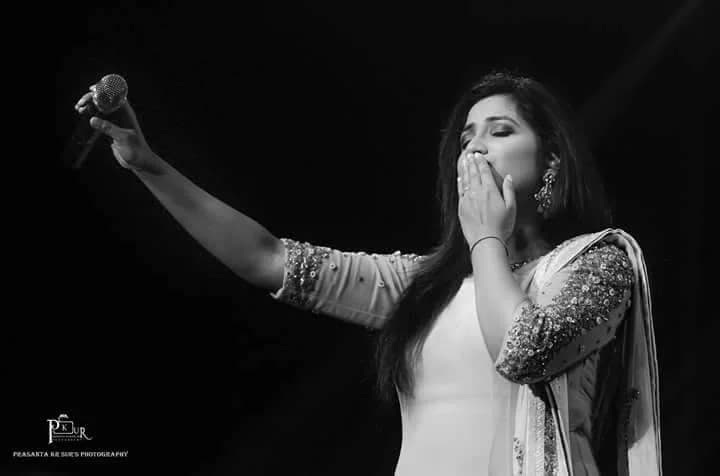 Shreya Ghoshal Live for R.G. Kar 100 Years — event photograph 17