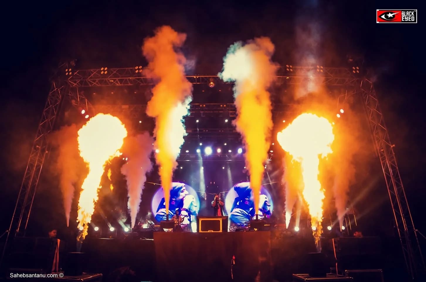 Jubin Nautiyal Live at Santiniketan Medical College — event photograph 9