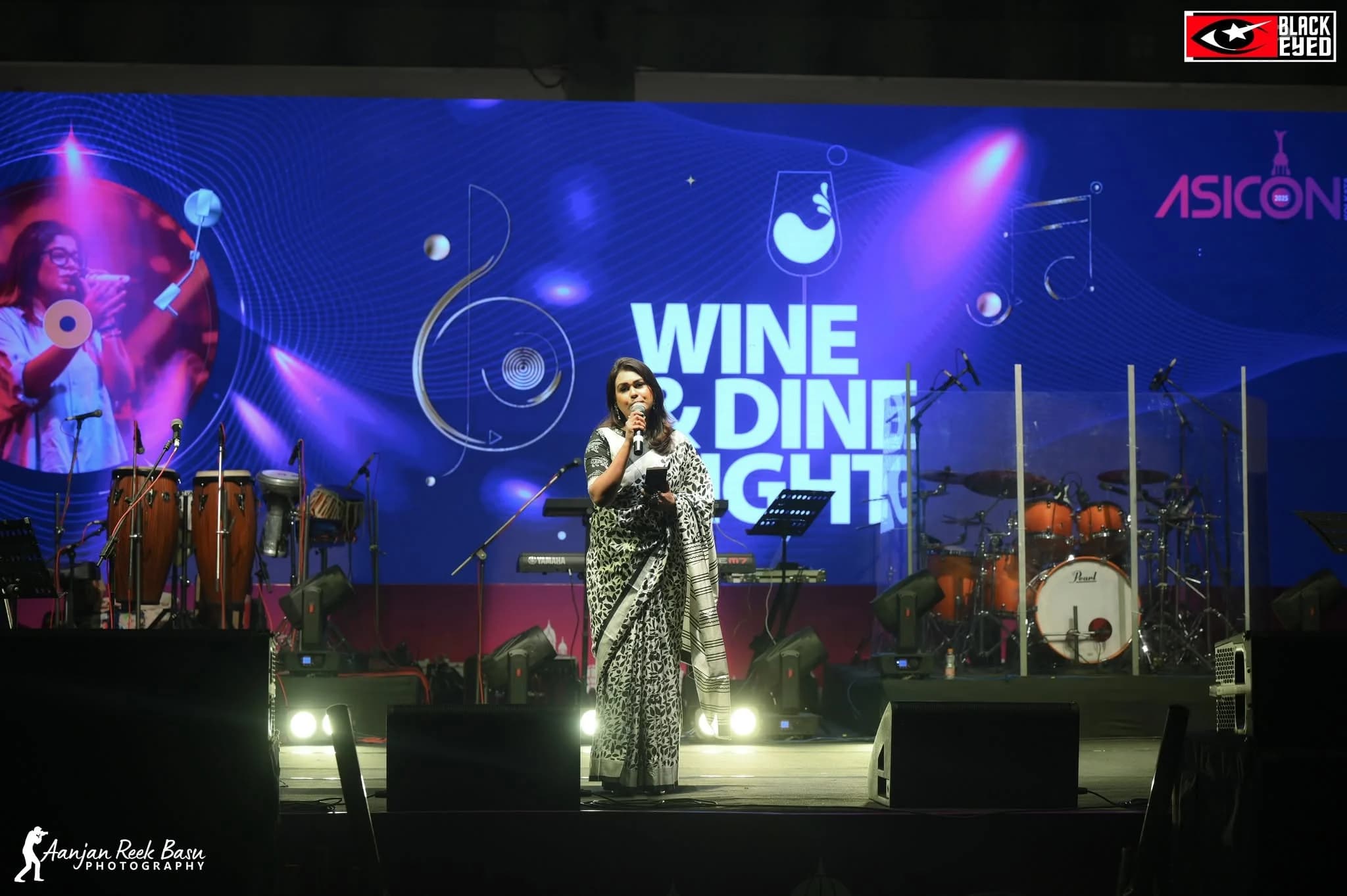 Neha Saha live performance — BlackEyed event photograph 691