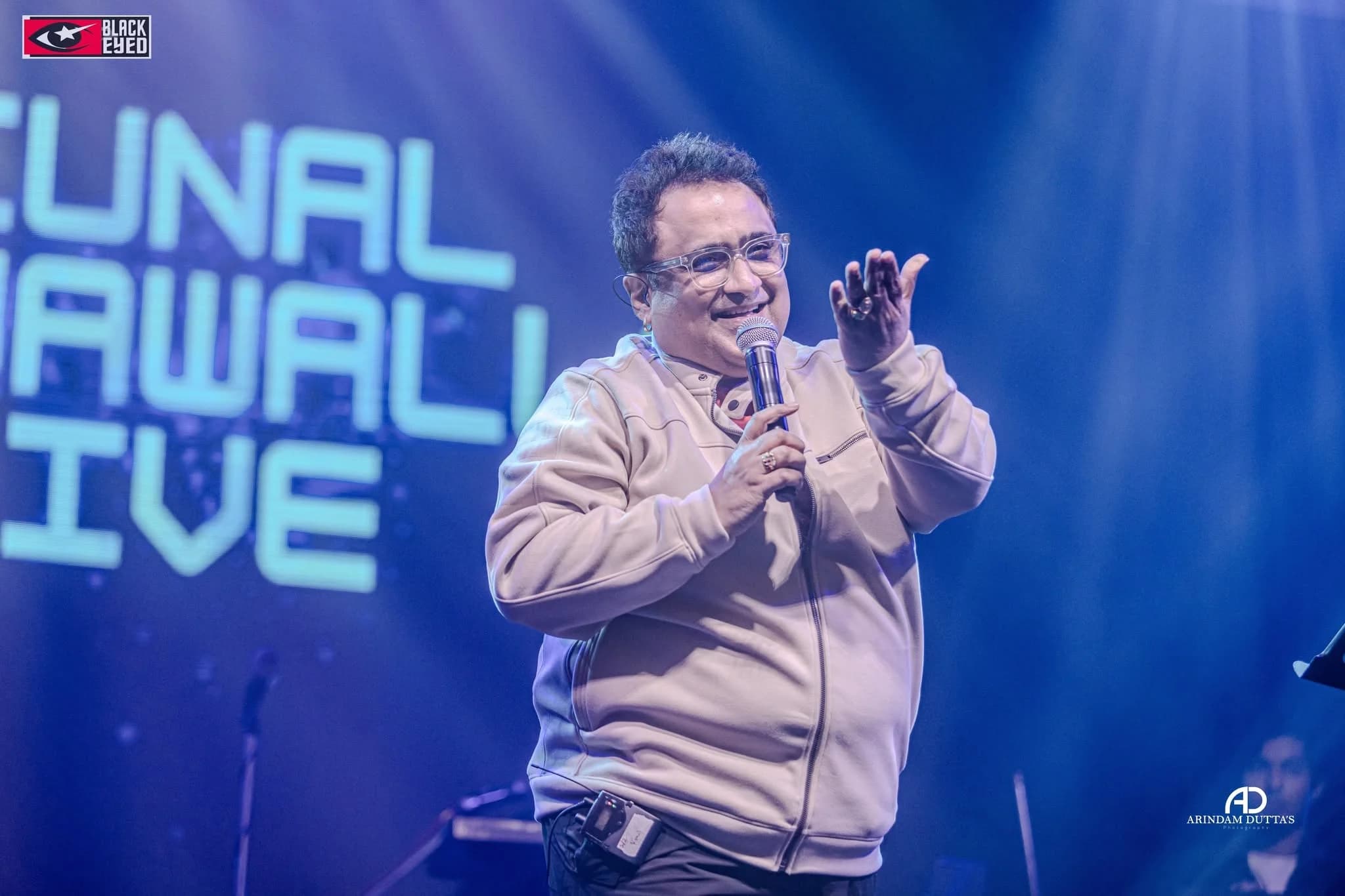 Kunal Ganjwala live at Kolkata CNMC — BlackEyed event photograph 460