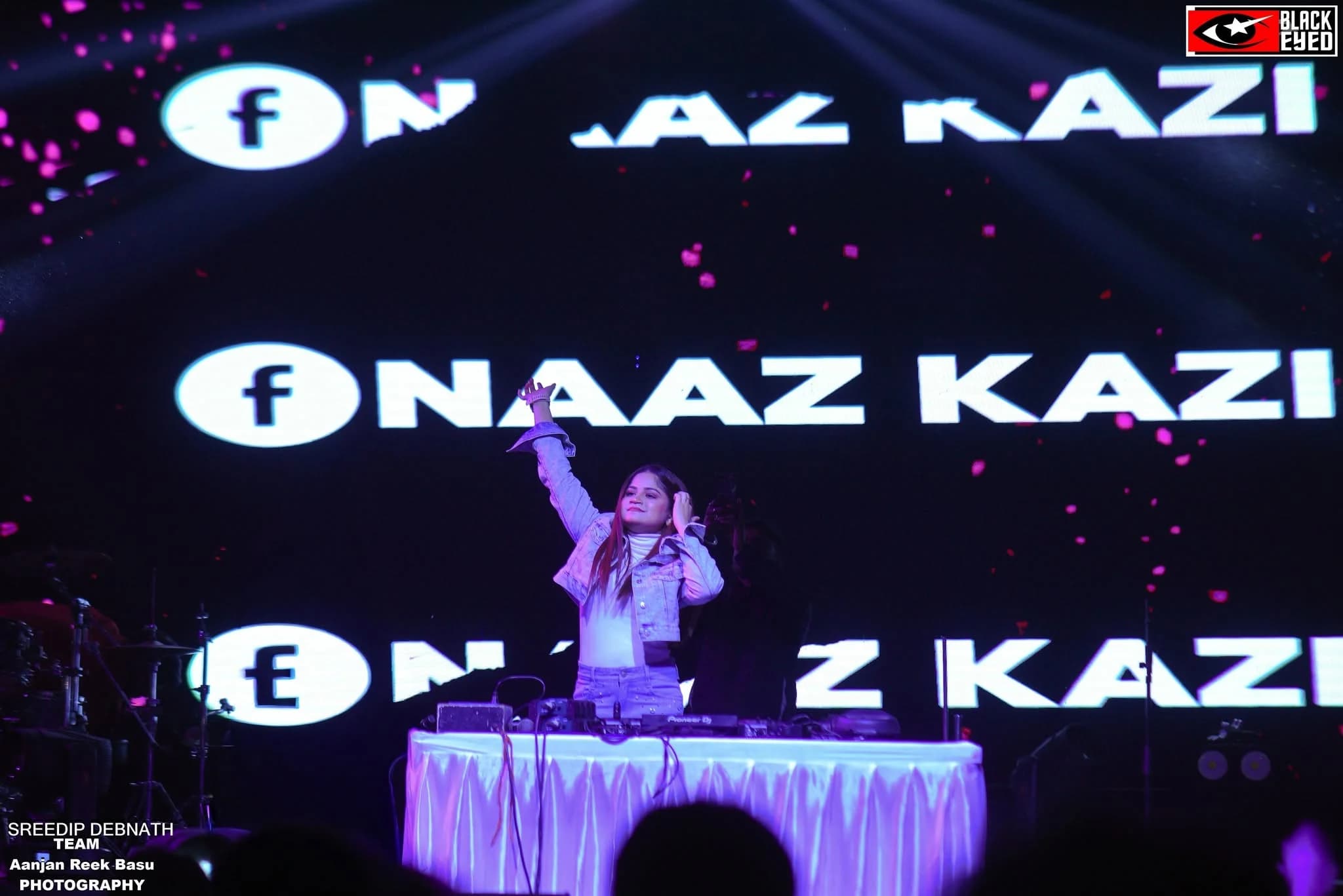 DJ Naaz live at Aquatica — BlackEyed event photograph 384