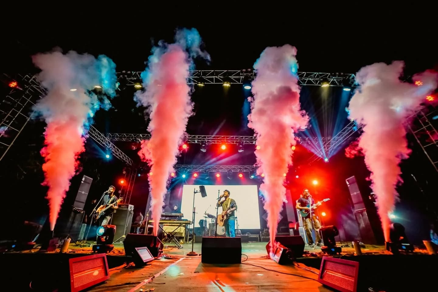 Raj Barman live at Krishnanagar — BlackEyed event photograph 352