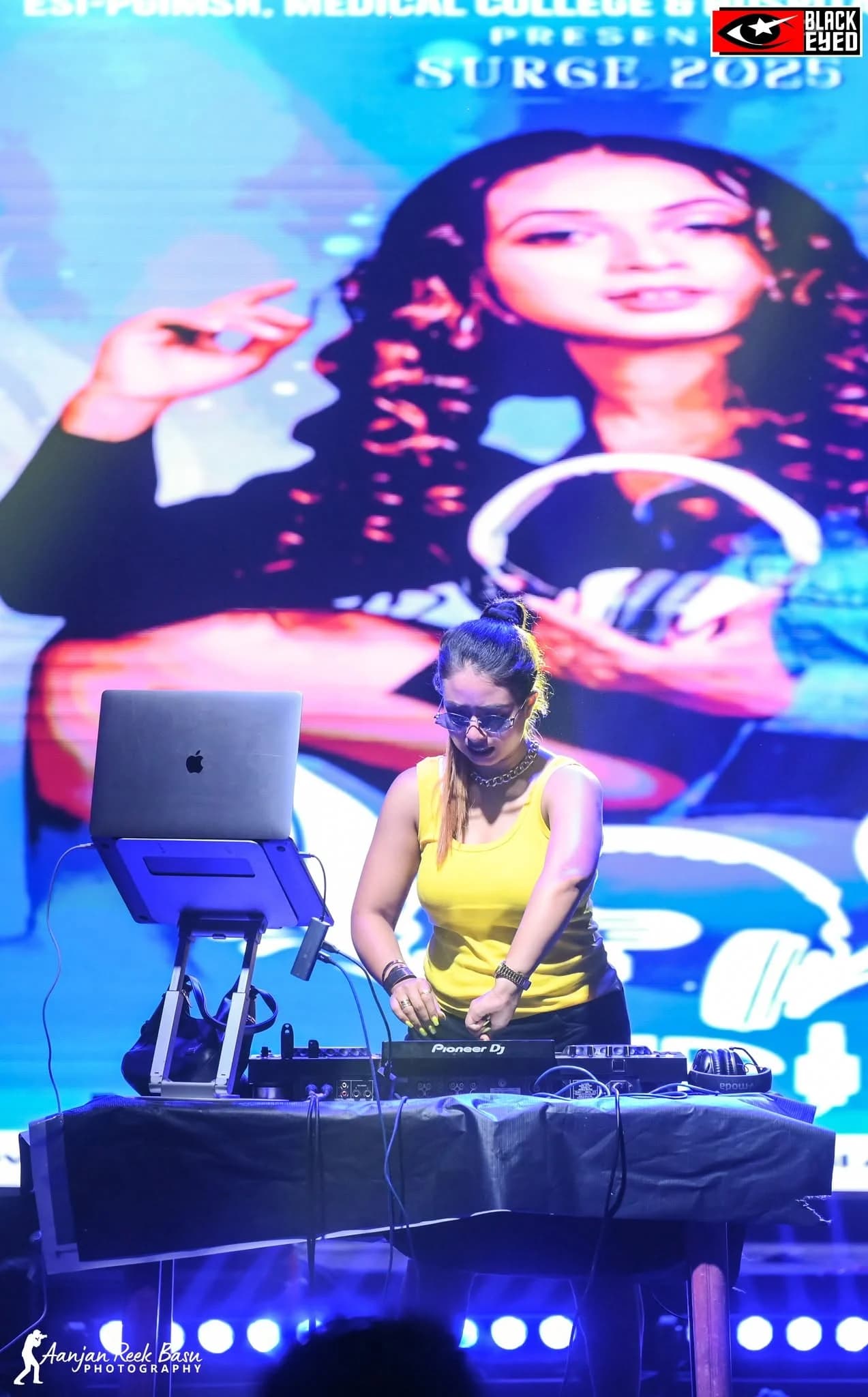 DJ Pari live at SURGE — BlackEyed event photograph 173