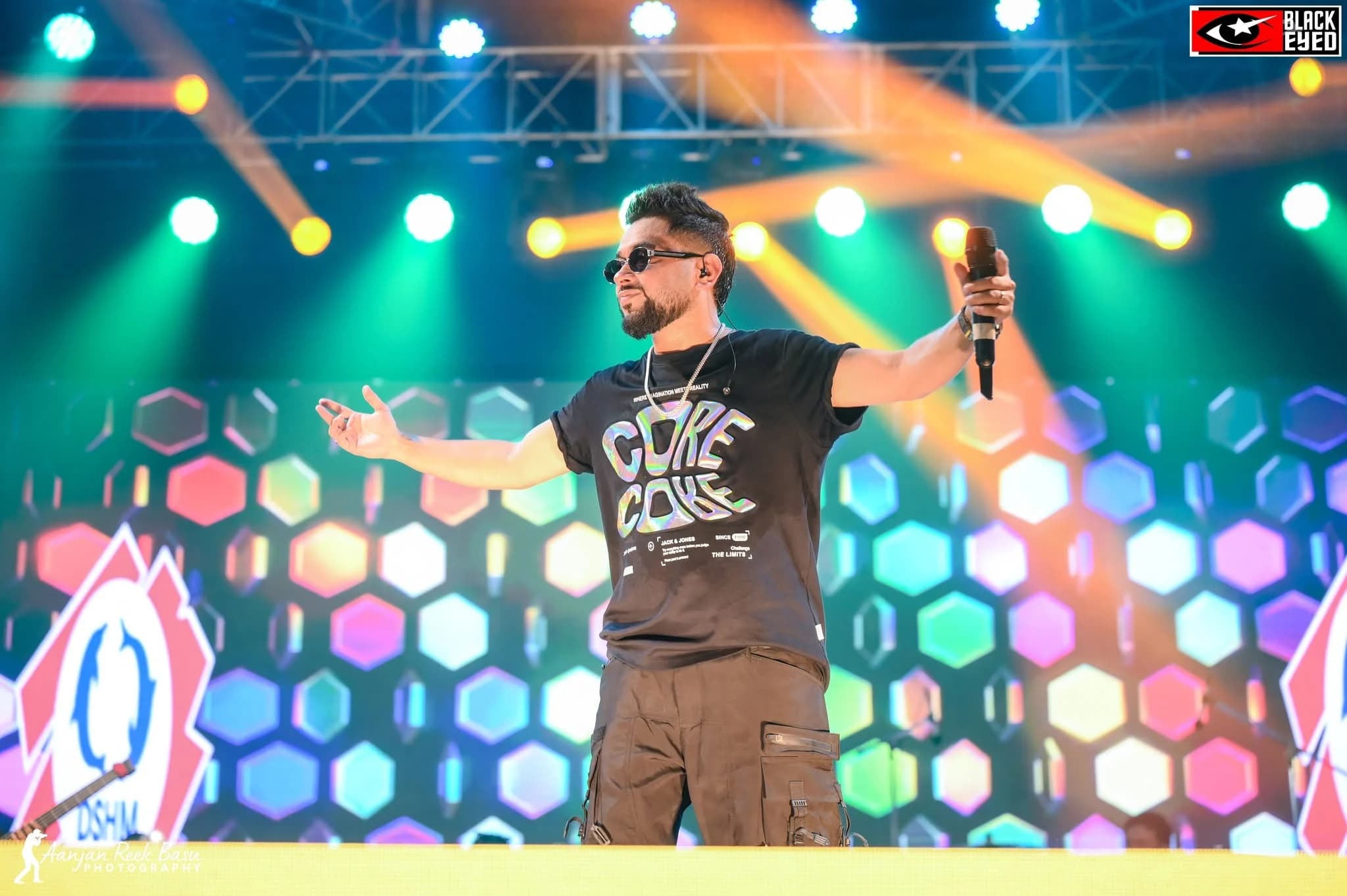 Satish Gajmer live at DSHM 2026 — BlackEyed event photograph 29